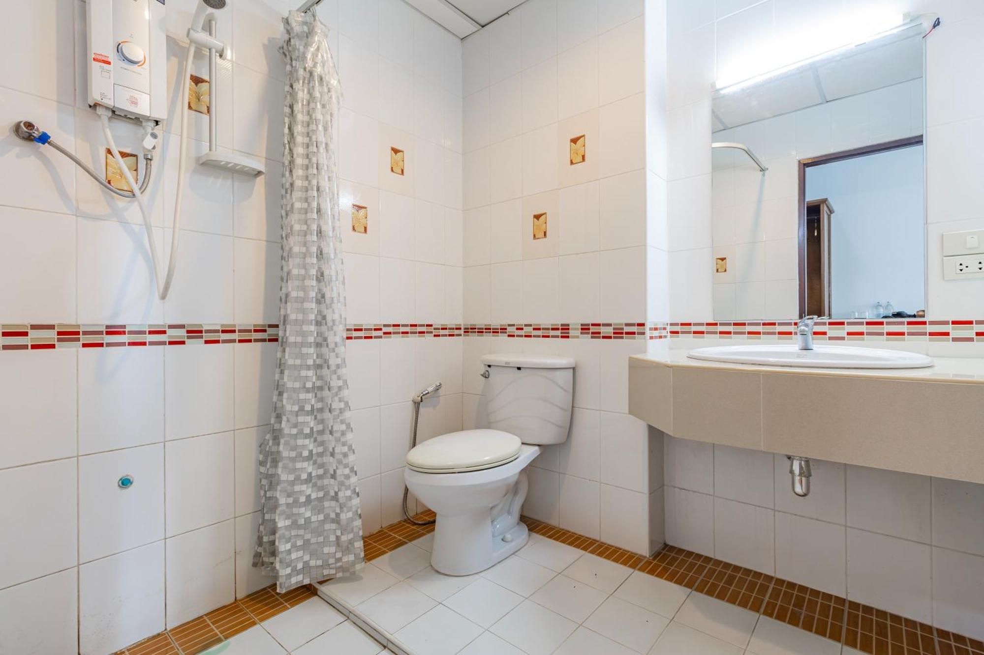 Budget Stars Hotel Chiang Mai Extérieur photo