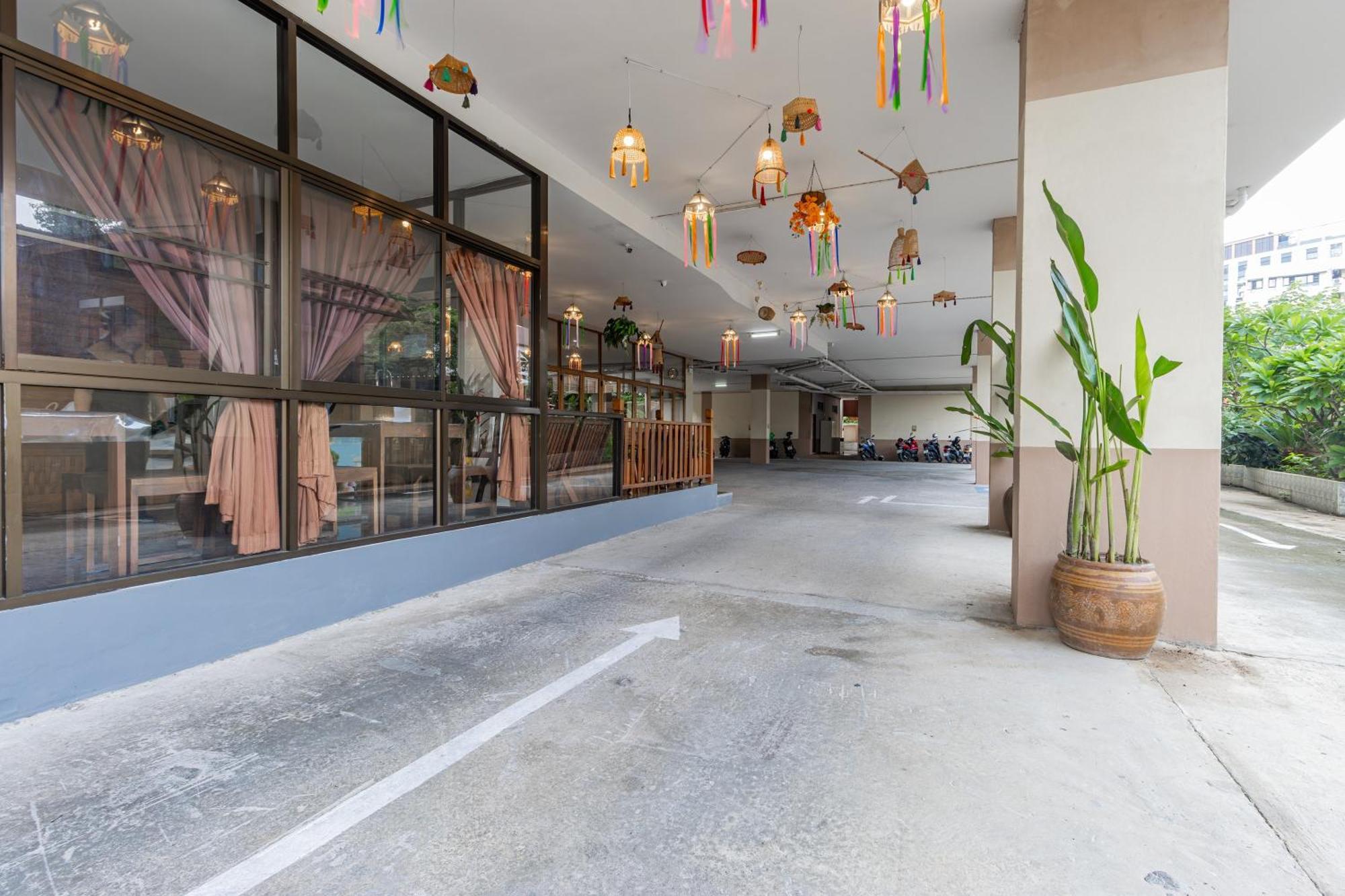 Budget Stars Hotel Chiang Mai Extérieur photo