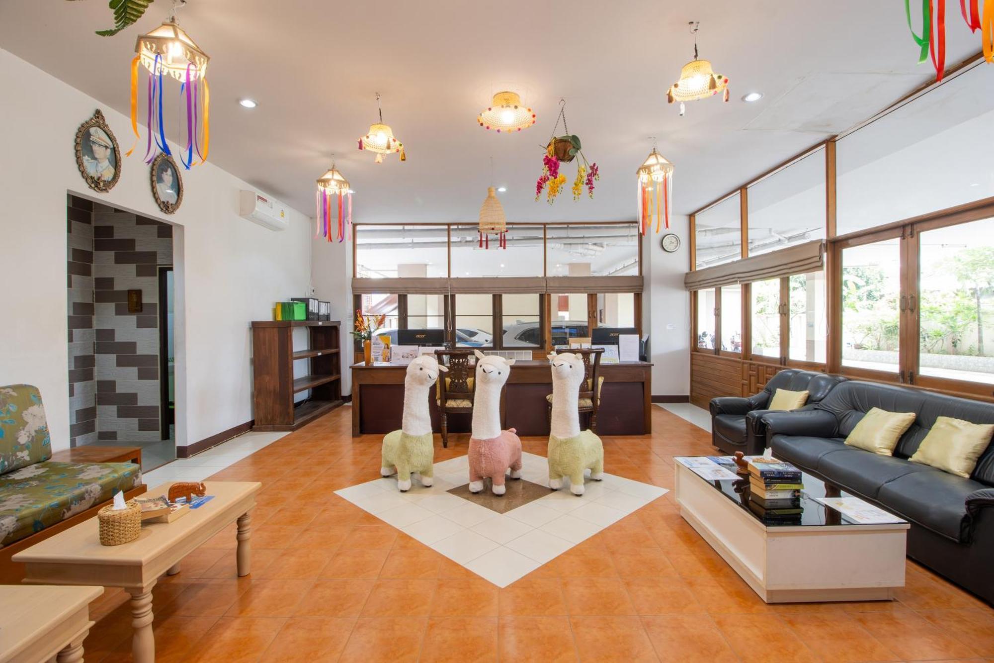 Budget Stars Hotel Chiang Mai Extérieur photo
