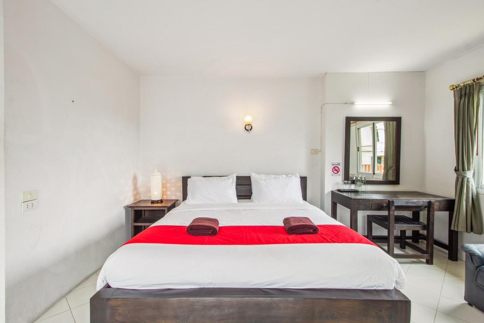 Budget Stars Hotel Chiang Mai Extérieur photo
